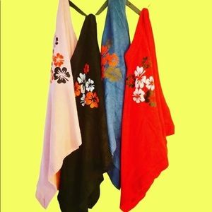 Multicolor floral print woman one size poncho.